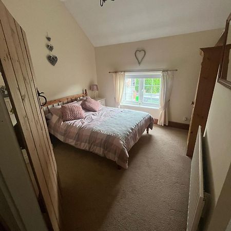 Eyes Farm Cottage Rocester Exterior photo