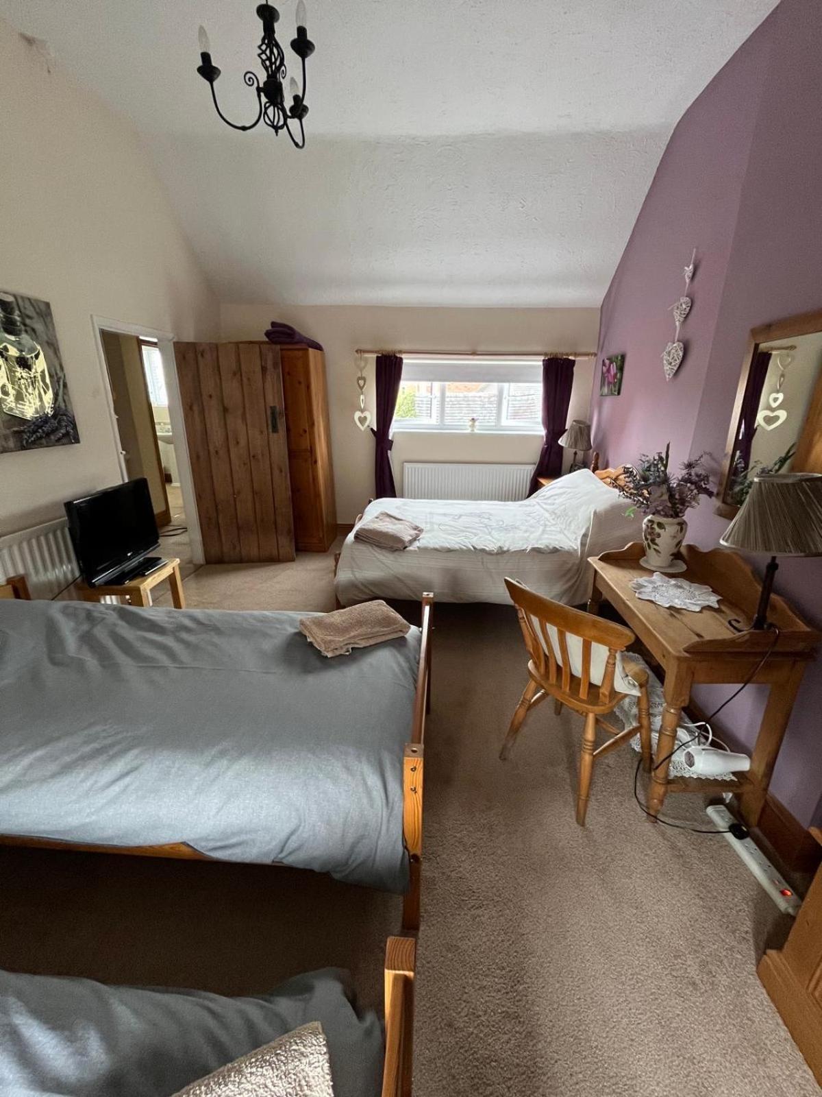 Eyes Farm Cottage Rocester Exterior photo